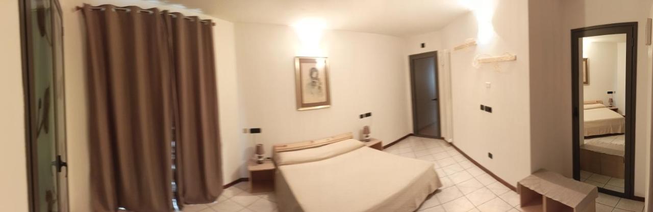 'L Sass Bed and Breakfast Borgomanero Exteriör bild